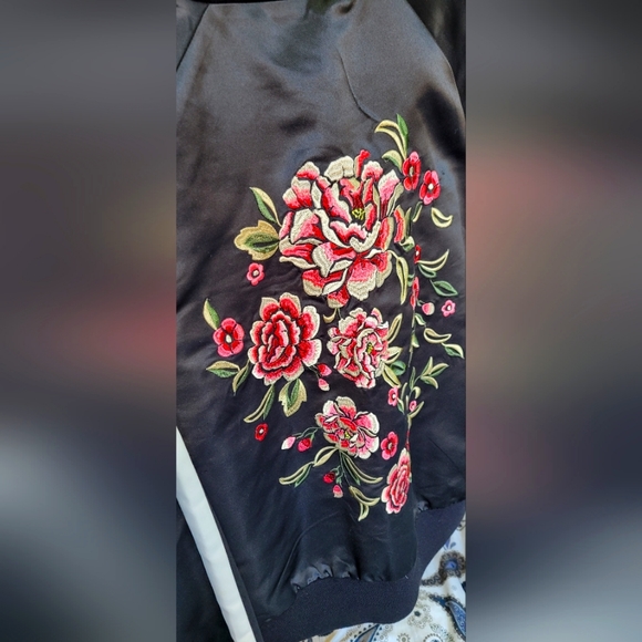 Forever 21 Bomber Jacket - Picture 7 of 9